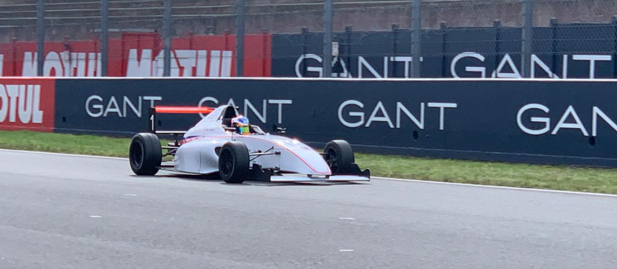 Nico Baptiste durante una prueba de F4